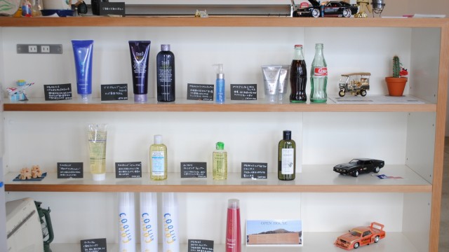 ヘアケア商品展示中。お気軽にみてください♪