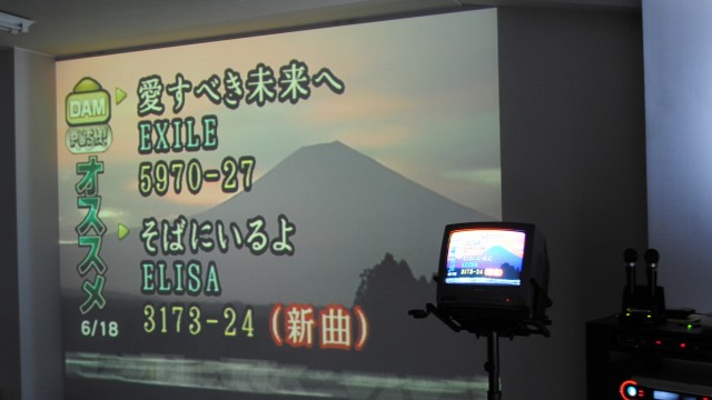 カラオケでストレス発散！！